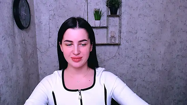 Snapshot of DivaKaily_ chatting on 02-06-25, 09:32 DivaKaily online show from 02-06-25, 09:32