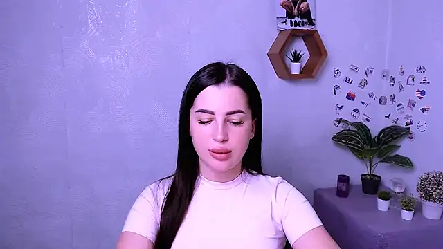 Snapshot of DivaKaily_ chatting on 10-11-25, 07:48 DivaKaily online show from 10-11-25, 07:48