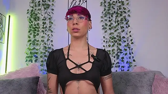 MiaMorgan  online show from 04-07-26, 02:08