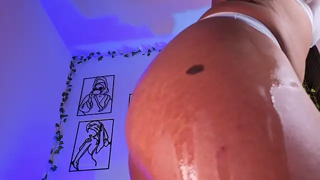 MiaMorgan  online show from 10-18-25, 01:24