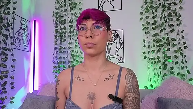 MiaMorgan  online show from 04-17-26, 02:42