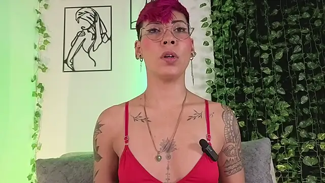 MiaMorgan  online show from 01-12-26, 02:02