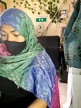 Snapshot of NAJWA-ARAB chatting on 02-19-25, 02:44 NAJWA-ARAB online show from 02-19-25, 02:44