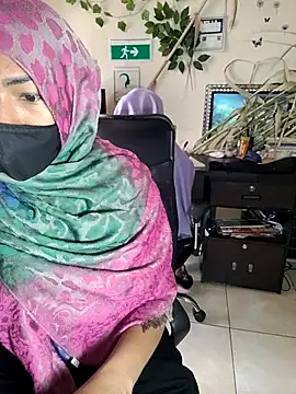 Snapshot of NAJWA-ARAB chatting on 02-25-25, 02:15 NAJWA-ARAB online show from 02-25-25, 02:15