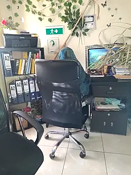 Snapshot of NAJWA-ARAB chatting on 02-14-25, 02:23 NAJWA-ARAB online show from 02-14-25, 02:23