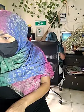 Snapshot of NAJWA-ARAB chatting on 03-18-25, 02:17 NAJWA-ARAB online show from 03-18-25, 02:17