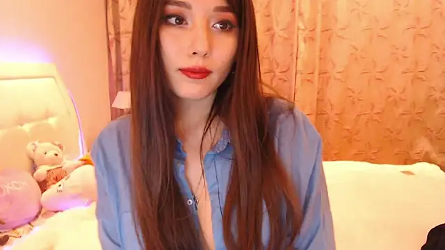 lilianbee online show from 03-10-26, 07:01