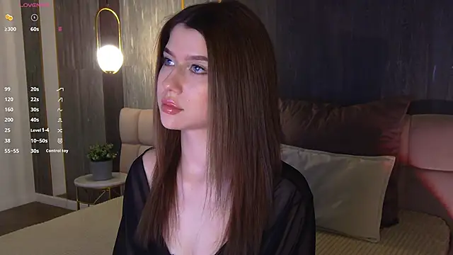 Sara Lewiis online show from 04-21-26, 04:24