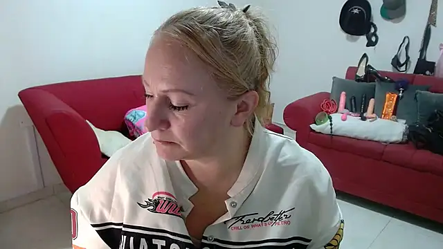 emperabigbootybigass online show from 02-18-26, 12:23