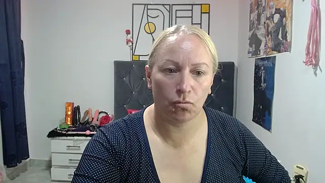 emperabigbootybigass online show from 05-26-26, 12:36