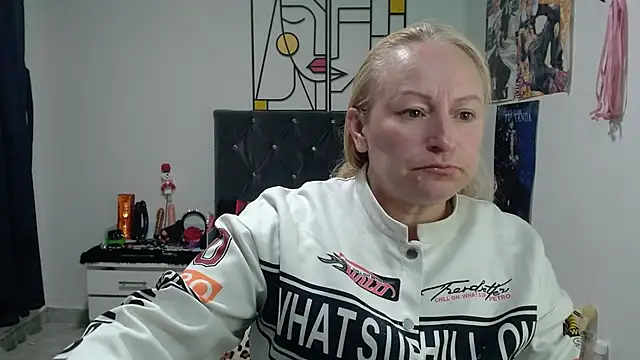 emperabigbootybigass online show from 05-20-26, 12:24