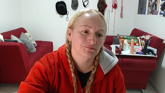 emperabigbootybigass online show from 12-17-25, 12:10