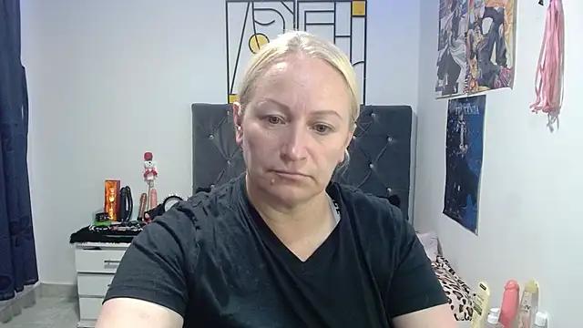 emperabigbootybigass online show from 05-19-26, 12:34