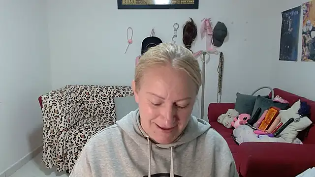 emperabigbootybigass online show from 04-14-26, 12:32