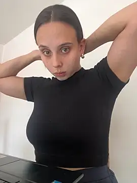 Snapshot of nova_lane chatting on 06-19-26, 05:41 nova lane online show from 06-19-26, 05:41