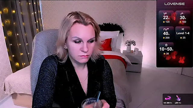 Louisa Bay online show from 01-16-25, 08:00