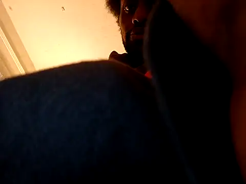 DevinToore online show from 11-18-25, 02:27