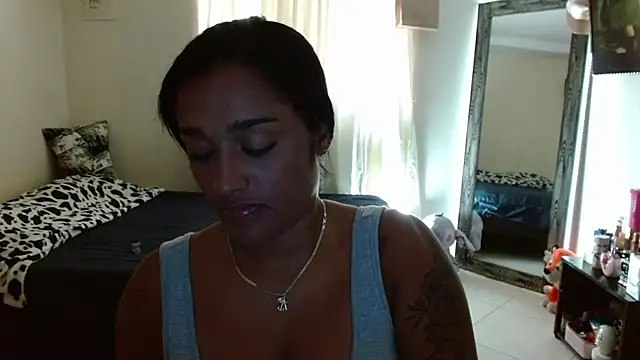 Snapshot of KatalinnaBrown chatting on 10-18-25, 03:36 KatalinnaBrown online show from 10-18-25, 03:36