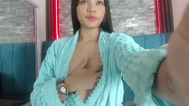 Snapshot of kihara_candy69 chatting on 10-13-25, 08:32 kihara candy69 online show from 10-13-25, 08:32