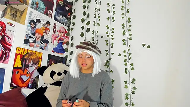 Snapshot of miku_katsuragi chatting on 01-07-25, 07:10 miku katsuragi online show from 01-07-25, 07:10