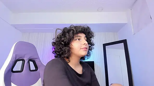 Snapshot of miku_katsuragi chatting on 03-04-26, 03:03 miku katsuragi online show from 03-04-26, 03:03