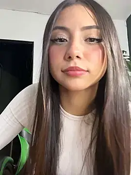 Emily Clark1 online show from 05-10-26, 03:54