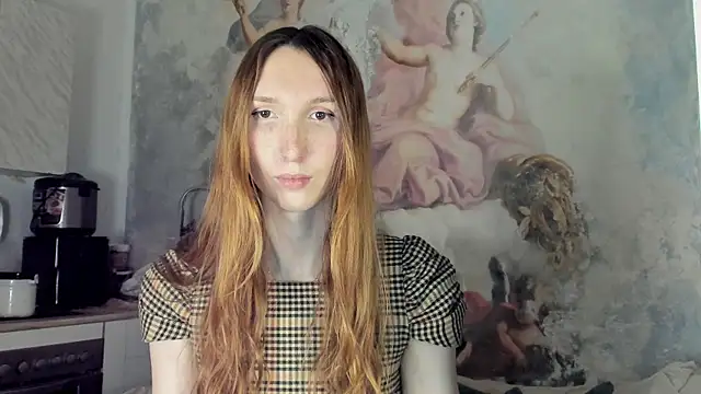 LisaIcon online show from 04-13-26, 06:56