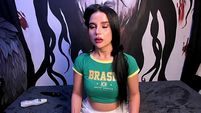 Kylie-fox online show from 12-20-25, 12:02