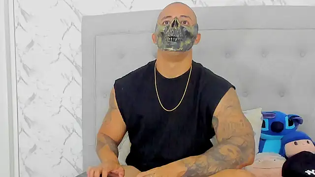 luigiferrara online show from 10-31-25, 11:33