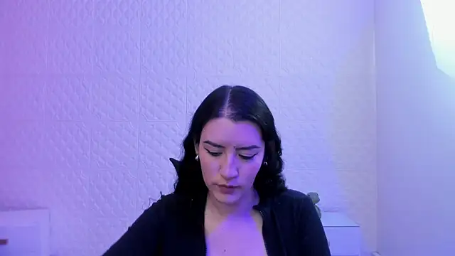 Snapshot of Violetaa_diazz chatting on 04-25-26, 09:12 Violetaa diazz online show from 04-25-26, 09:12