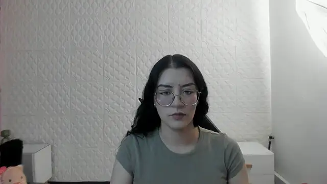 Violetaa diazz online show from 06-26-26, 08:47