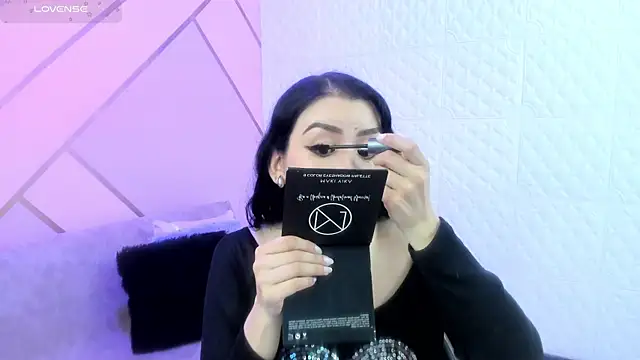 Violetaa diazz online show from 02-28-26, 09:14