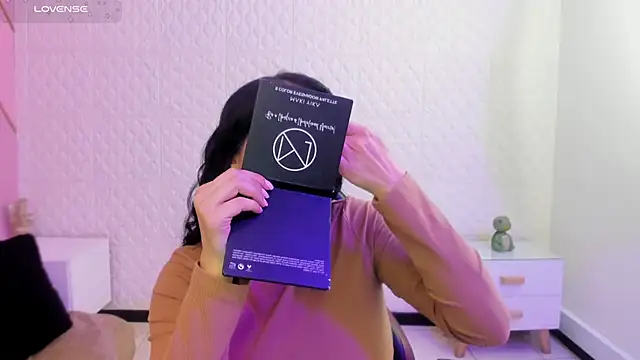 Violetaa diazz online show from 03-28-26, 09:16