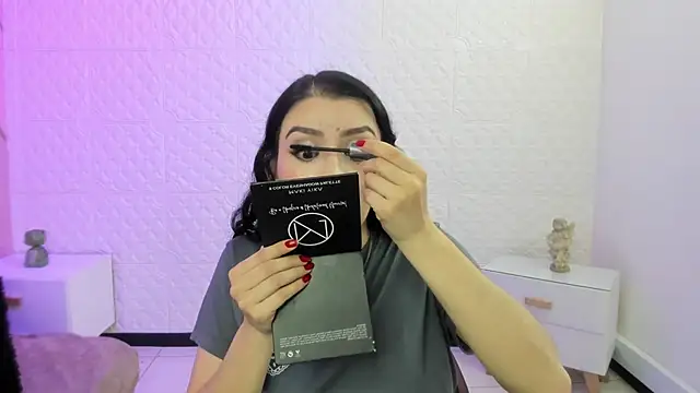 Violetaa diazz online show from 03-06-26, 09:10