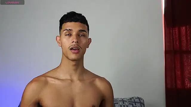 Snapshot of Busterspinter chatting on 02-25-26, 07:25 Busterspinter online show from 02-25-26, 07:25