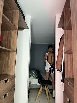 Snapshot of Busterspinter chatting on 02-14-26, 12:44 Busterspinter online show from 02-14-26, 12:44