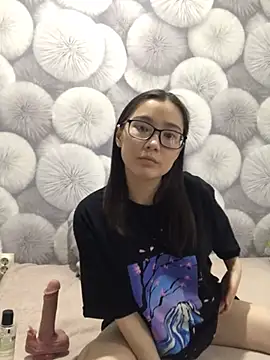 Snapshot of Milka23 chatting on 03-02-25, 08:14 Milka23 online show from 03-02-25, 08:14