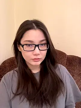 Snapshot of Milka23 chatting on 10-11-25, 06:58 Milka23 online show from 10-11-25, 06:58