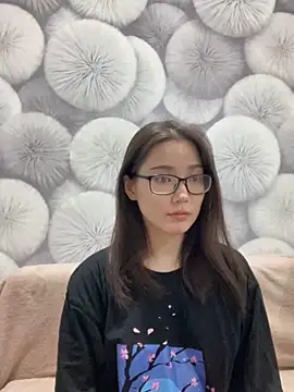 Snapshot of Milka23 chatting on 03-13-25, 07:39 Milka23 online show from 03-13-25, 07:39