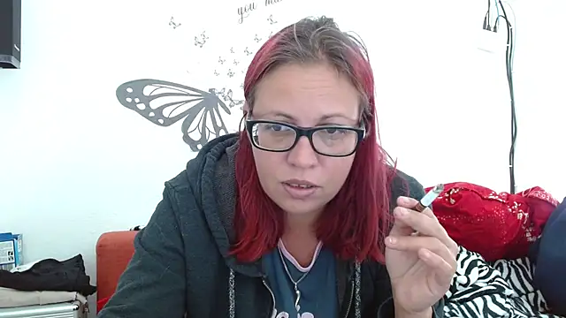 LadyHellene online show from 09-18-25, 06:27