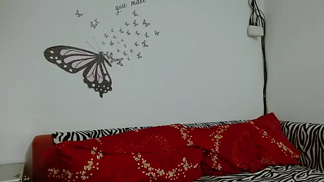 LadyHellene online show from 10-15-25, 07:05