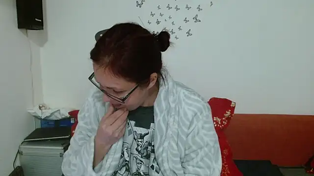 LadyHellene online show from 12-14-25, 02:55