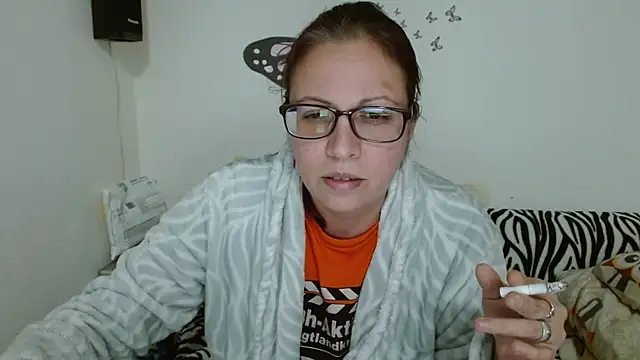 Snapshot of LadyHellene chatting on 02-04-26, 05:30 LadyHellene online show from 02-04-26, 05:30