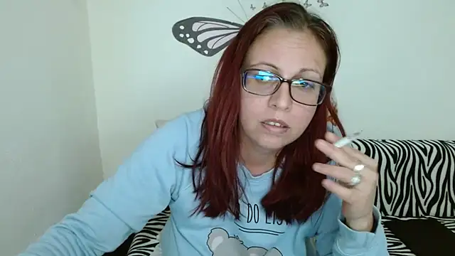 Snapshot of LadyHellene chatting on 02-19-26, 04:48 LadyHellene online show from 02-19-26, 04:48