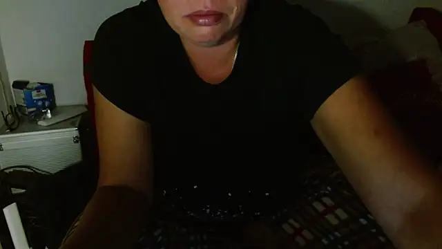 LadyHellene online show from 09-30-25, 04:46