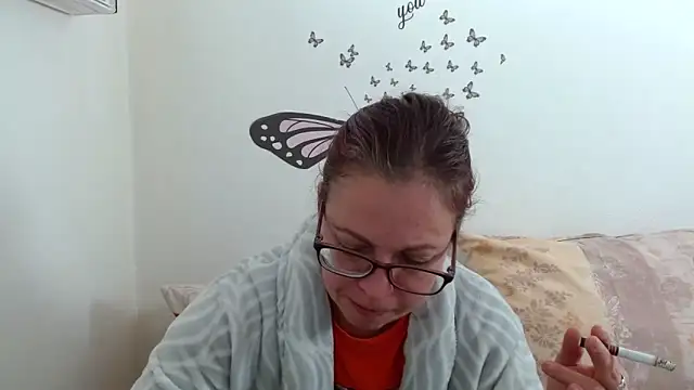 LadyHellene online show from 03-05-26, 06:43