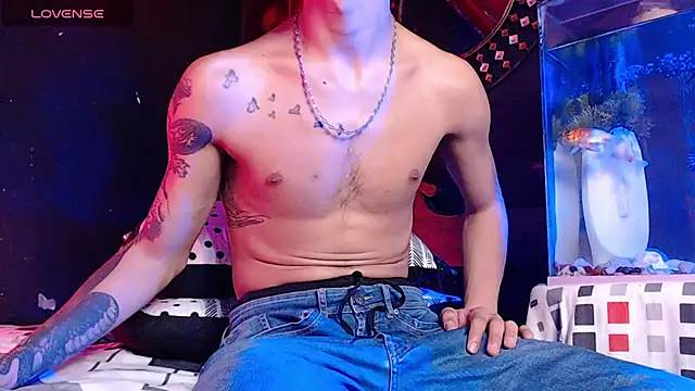 Godly huan online show from 12-04-25, 05:06