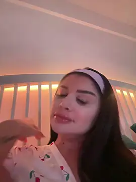 Amberseyes online show from 04-02-26, 05:08
