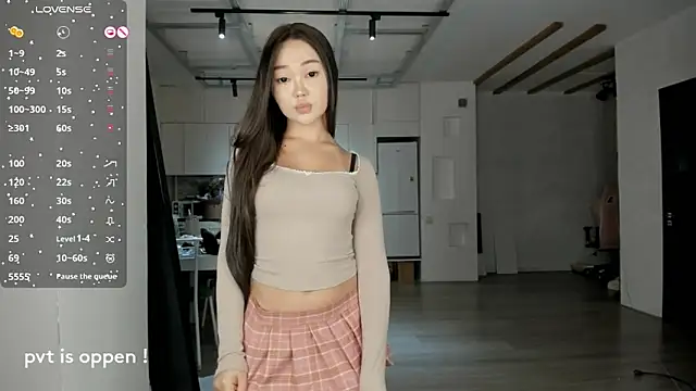 sailorrmoon online show from 04-20-26, 03:46