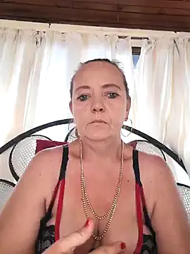 Snapshot of Kimmyb777 chatting on 05-27-26, 11:28 Kimmyb777 online show from 05-27-26, 11:28